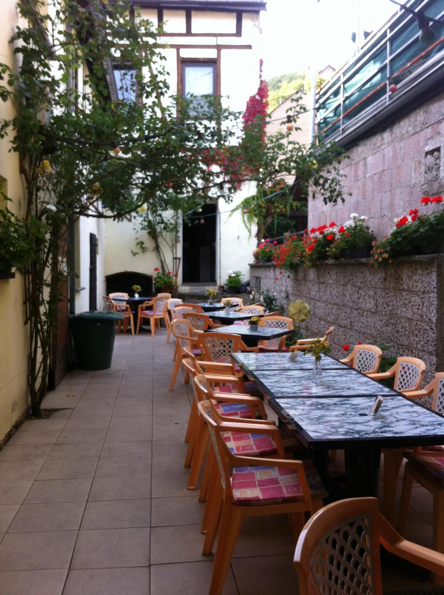 Zur Burg Eltz Hotel Moselkern Exterior photo