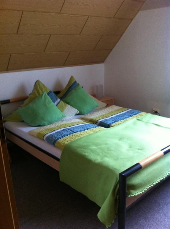 Zur Burg Eltz Hotel Moselkern Room photo